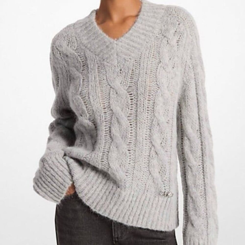 BDG Gray Chunky Cable Knit Oversized V Neck Sweater XS